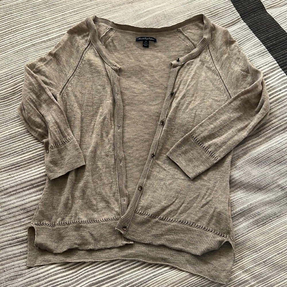 American Eagle Outfitters sweater size small